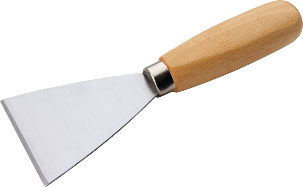 Pajarito_Dummy_Rust removal spatula Easy Line_021735_021736_021734_2021-02 A metal spatula with a triangular blade and a wooden handle. The blade is shiny and smooth, while the handle is made of light-colored wood, offering a comfortable grip.